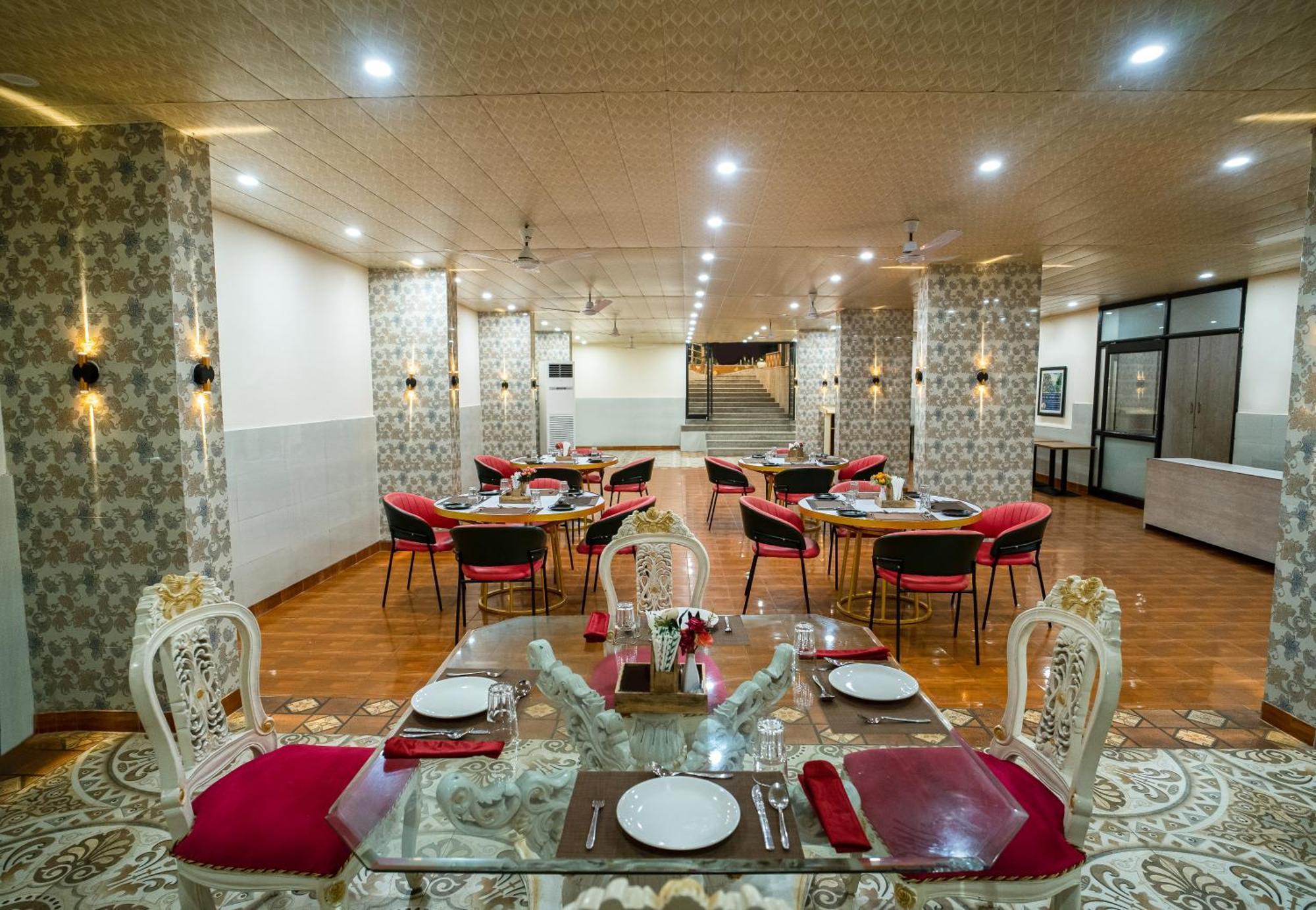 The Neeraj Palace Rishikesh Ngoại thất bức ảnh